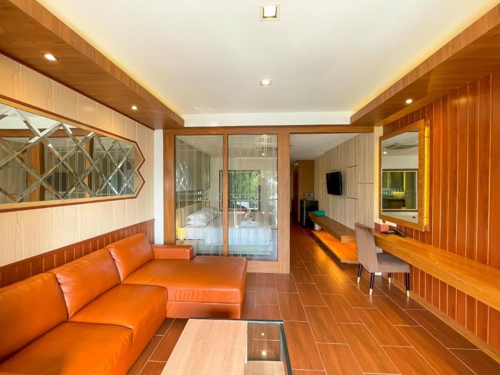 rooms-suite-room-city-view