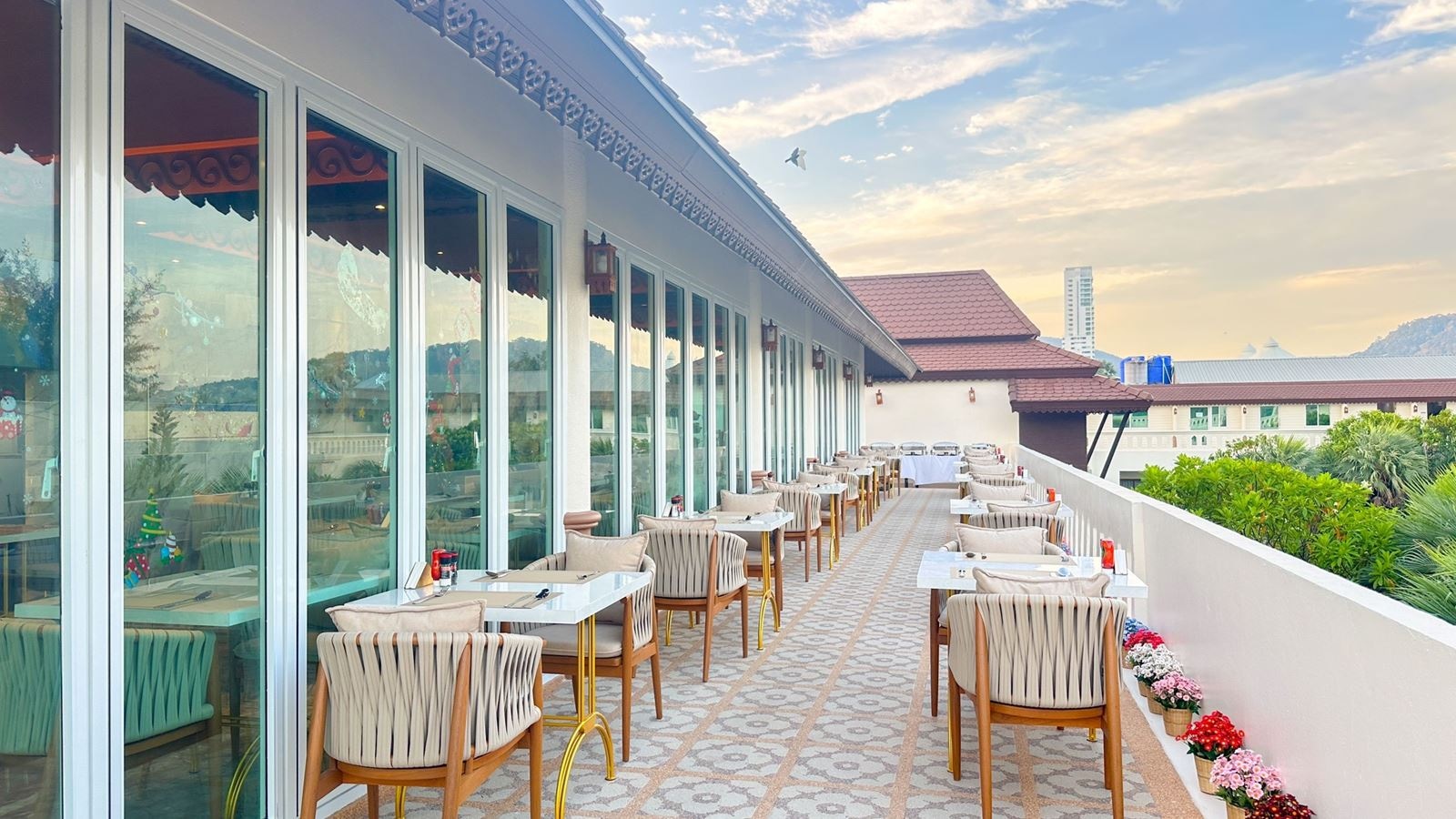 restaurants-restaurant